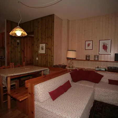 Valfassa Apartment *